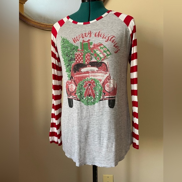 color bear Tops - Colorbear 95% rayon Christmas top, soft long sleeve, size large